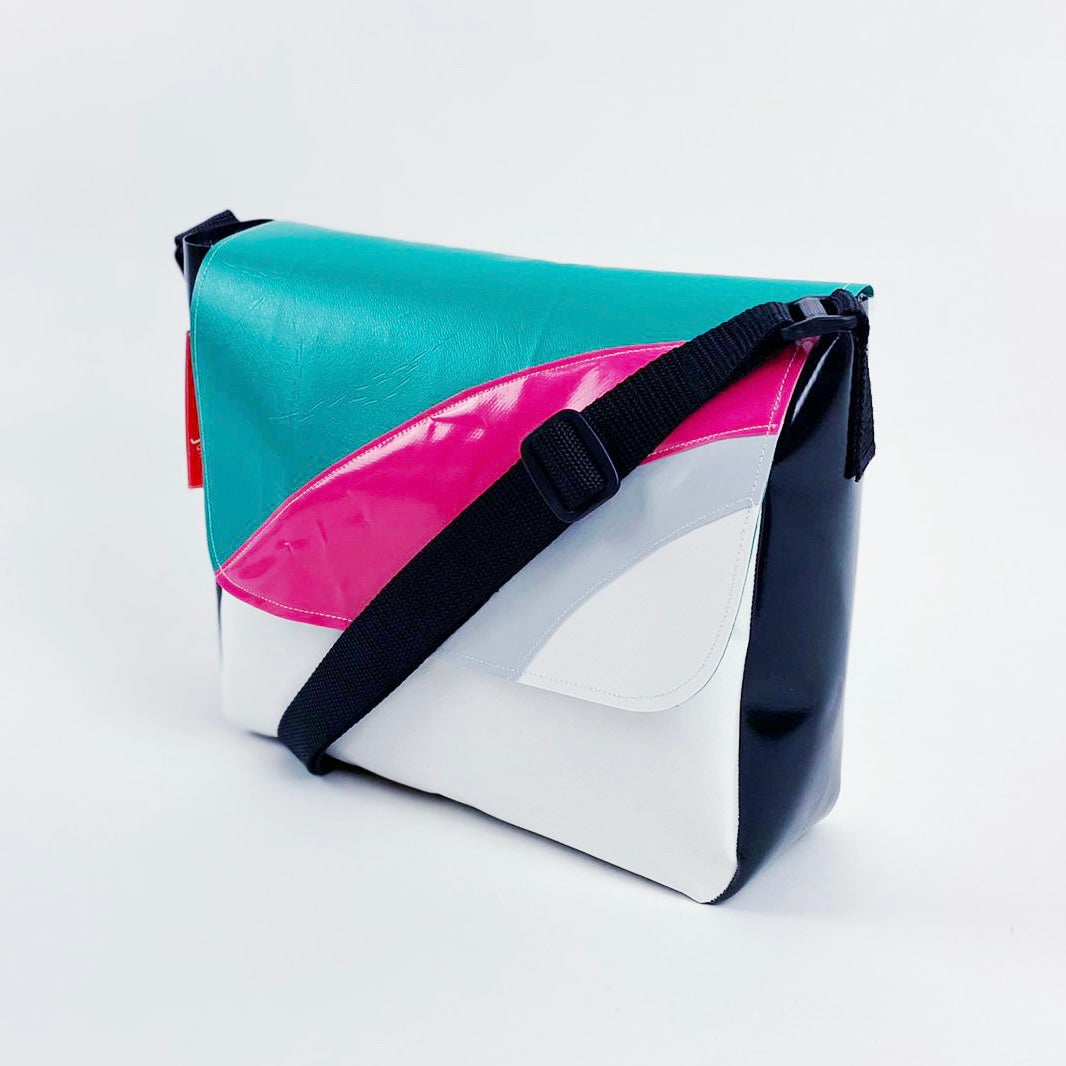 Junior *mini* Mini Retro Rainbow Messenger