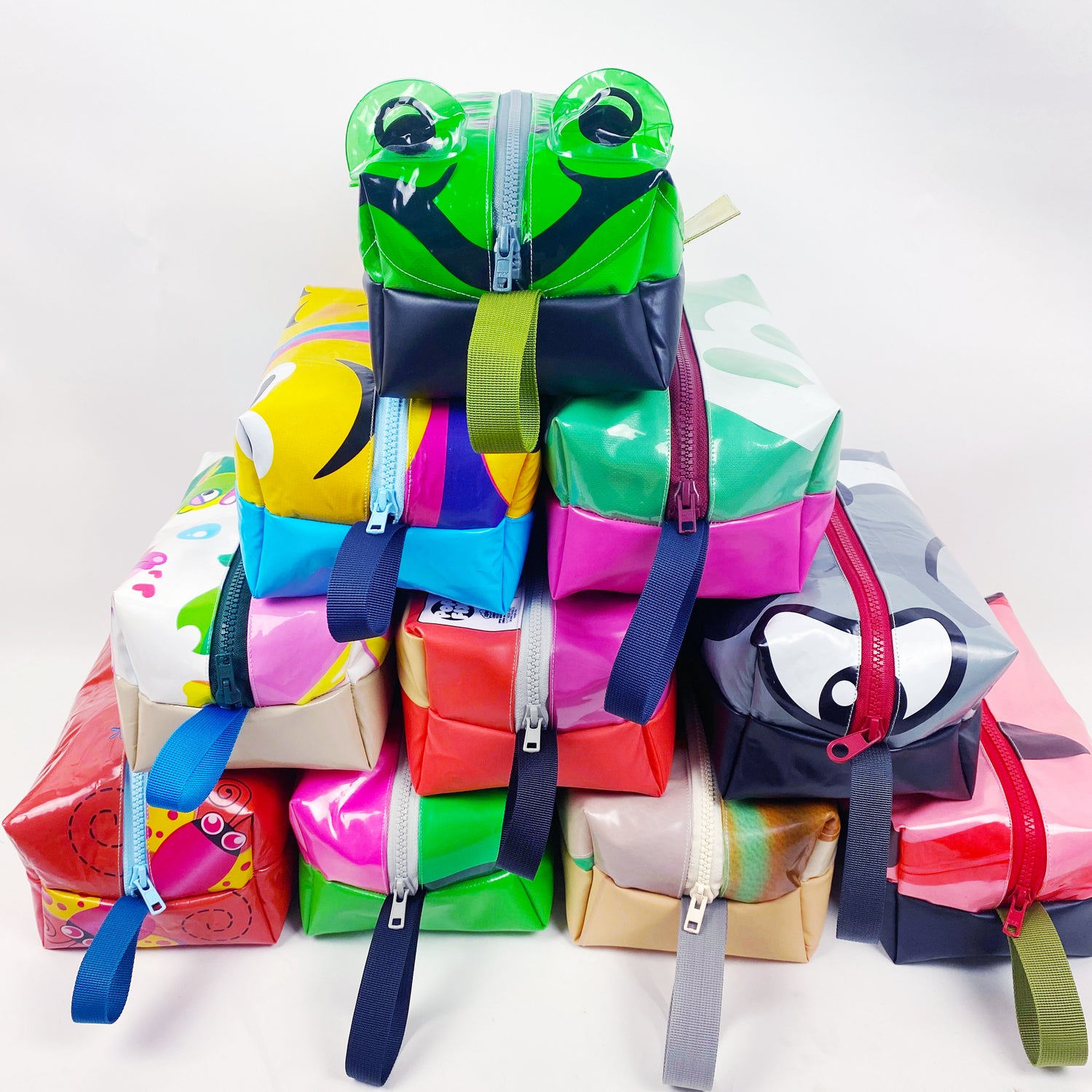 small bags, wallets & cases