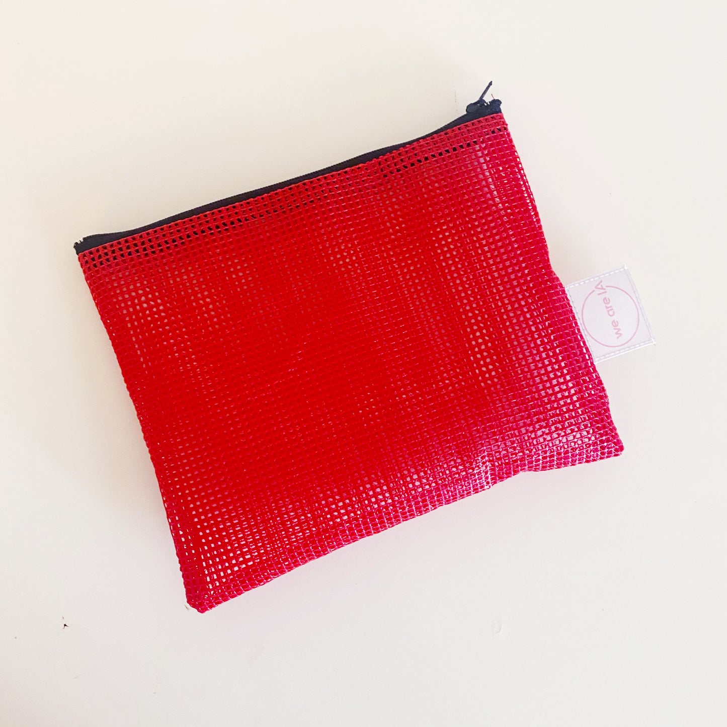 Mesh Medium Zip Pouch