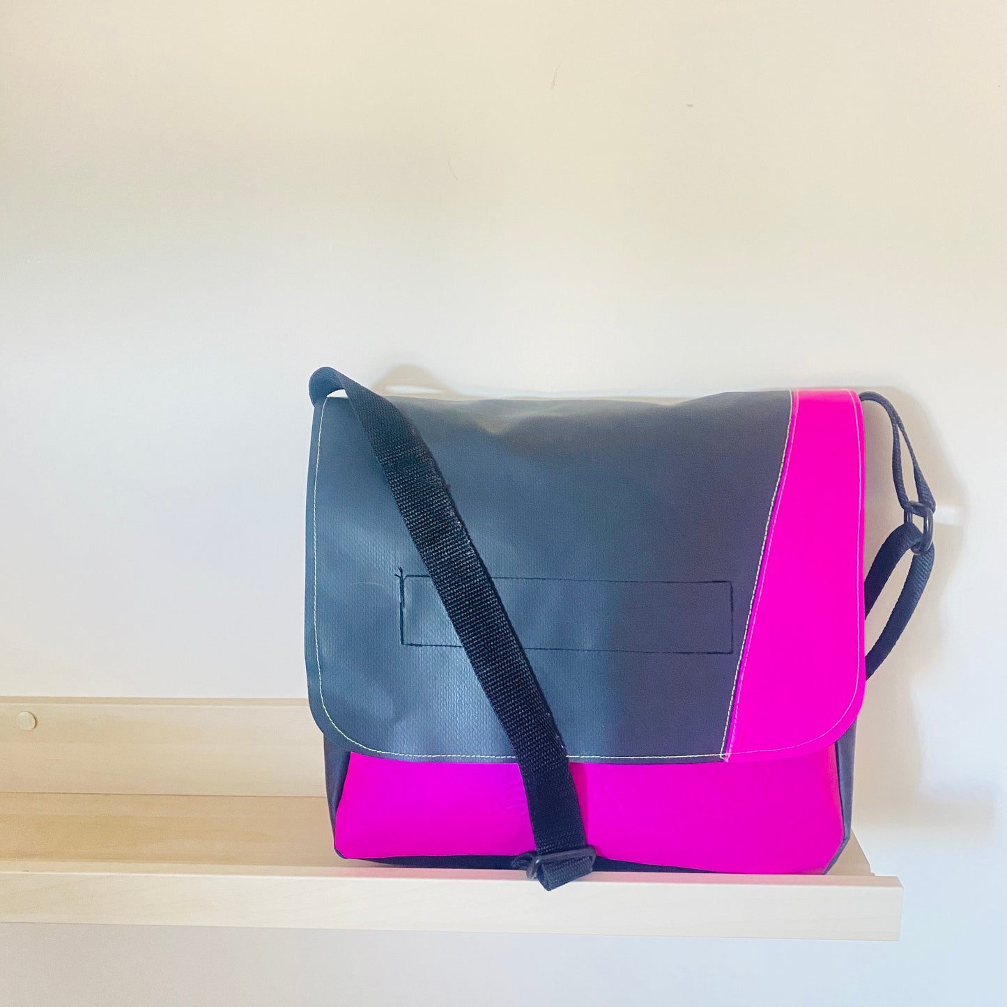 Mini Messenger