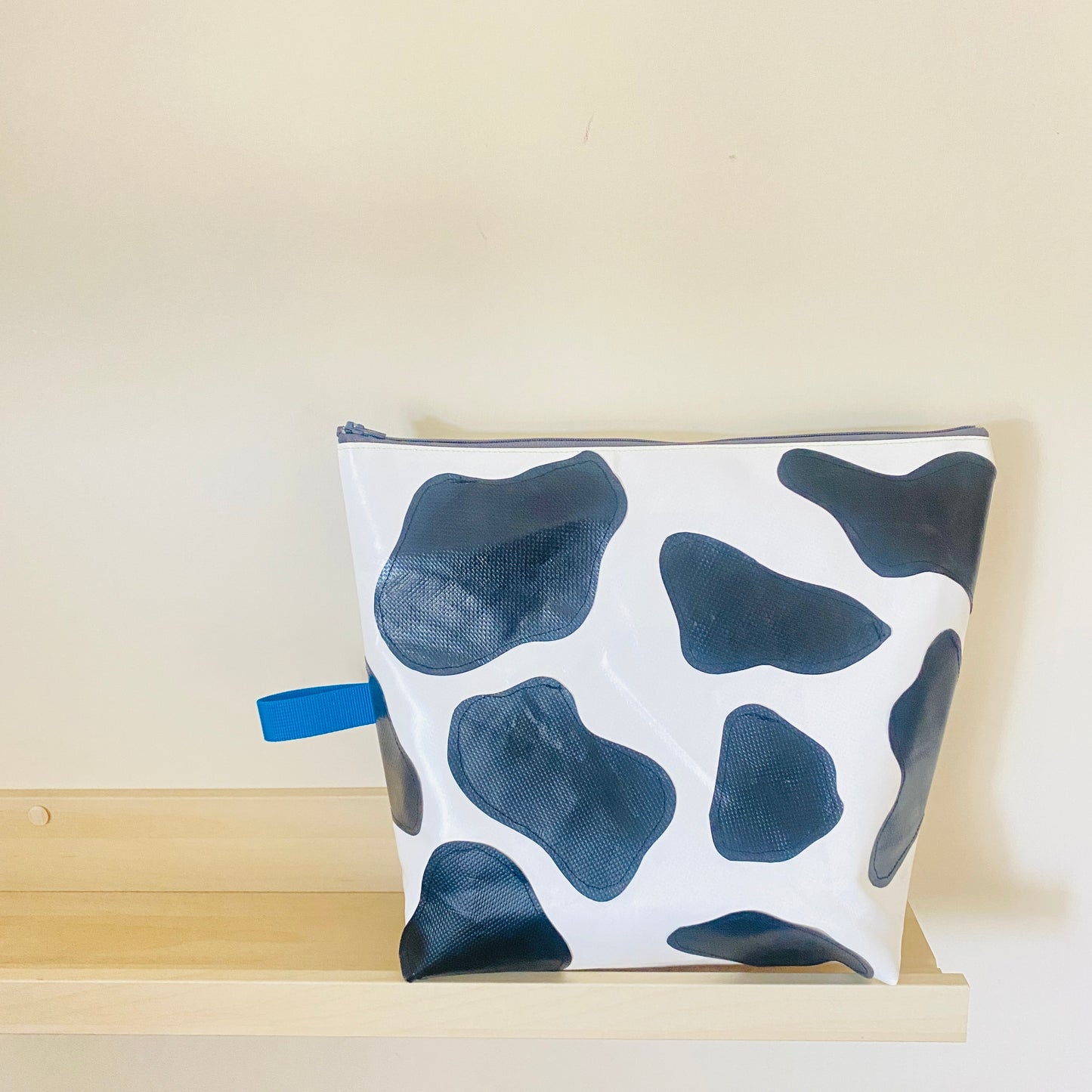 Stand Up Wash Bag